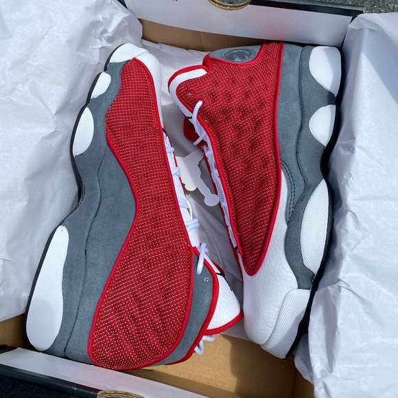 Air Jordan 13 ‘Red Flint’ - Picture 2 of 3